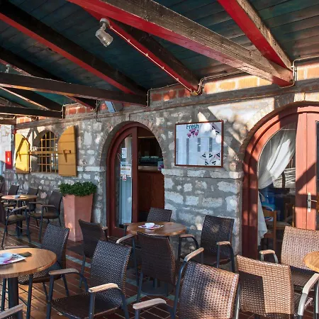 Διαμέρισμα With A Balcony Or Terrace *